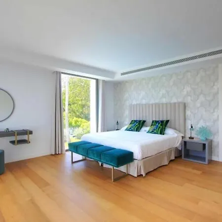 Villa Modern In Prime Location Puerto Banus *