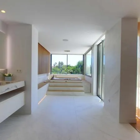 Villa Modern In Prime Location Puerto Banus *